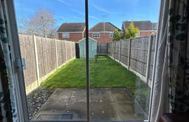 2-Bed Home with Parking, Near Airport, NEC & JLR - Foto 20