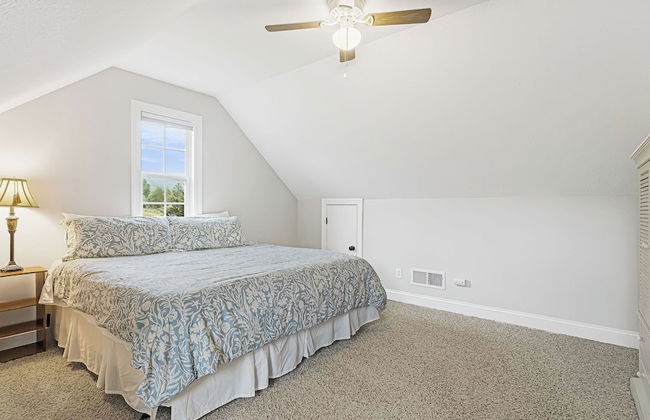 Fairview Vista by Avantstay 10 Mins to Asheville - Photo 32