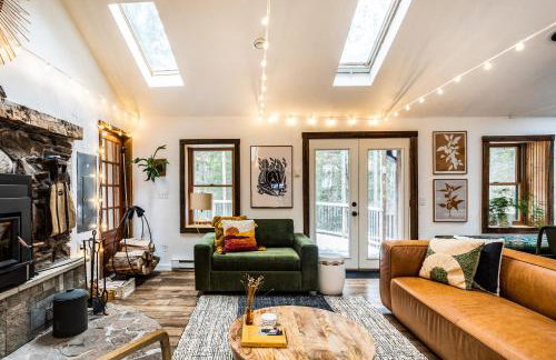 Stunning Catskills Cabin - Photo 37