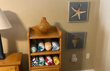 Unique 3BR, 1 of 5 Condos w/Huge Poolside Patio, Steps to Beach & Pier, Gated - Foto 30