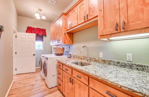 Farm Retreat with Furnished Patio 12 Mi to McKinney - Photo 23