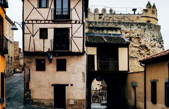 Visita guiada por la Judería de Segovia - Foto 1