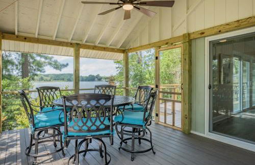 River Refresh - Waterfront with Spa on Placid Bay Luxury Vacation Rental by B Michaels Escapes - Foto 42