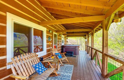 True Log Cabin with Game Room, Year-Round Views - Foto 24