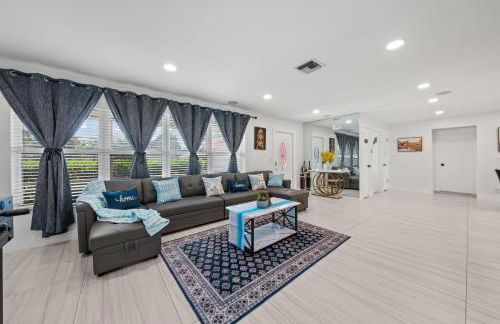 Sweet Pink HouseCozy & QuietNear Beach, Parks - Foto 1