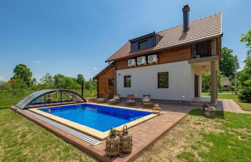 Pet Friendly Home In Gospic - Photo 1