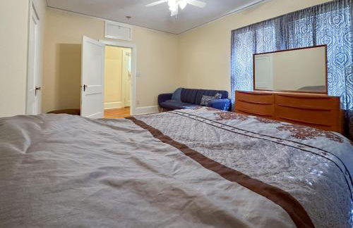 Adorable 1920s home near UF stadium sleeps 10 - Foto 20