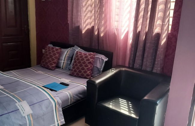 Phoenix Lodge - Photo 5