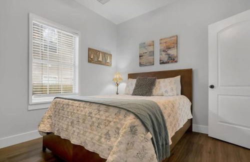 Charming Cottage w Pool, Walkable to Downtown - Foto 19