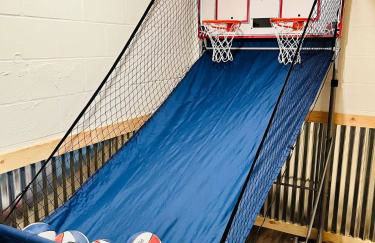 Game RoomHot Tub4mi to Rock HouseGives Back! - Foto 45