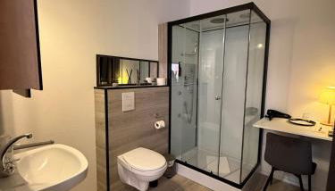 Gasthof zum goldenen Schiff - Budgetwohnung im Hotel - Foto 4, Shower