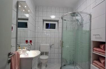 Apartman Josy with gorgeous garden - Foto 14