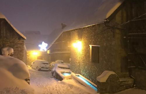 Casa de piedra con encanto en el bonito pueblo de Bagergue - Foto 60