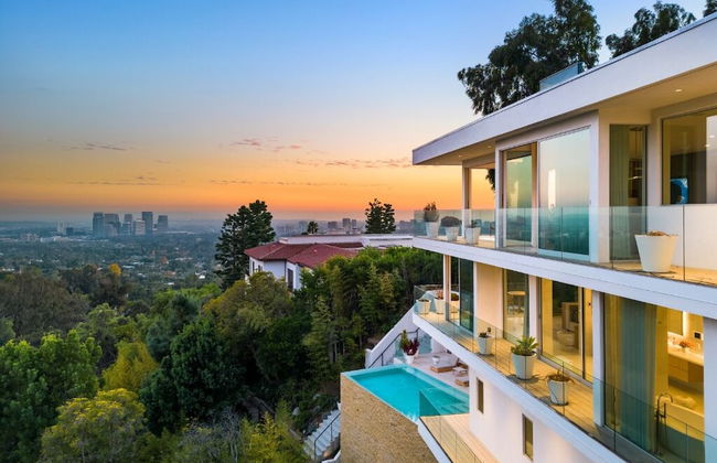 Beverly Grove - Photo 34