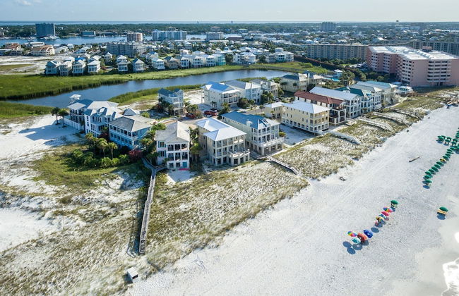 Joe's Dream 3 Bedroom Home by RedAwning - Foto 55