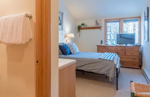 Greyhawk Condo 09 - Photo 13