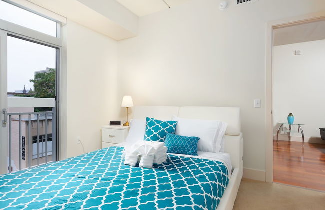 Fully Furnished 2 Bedroom Apartment Near Rittenhouse Apts by RedAwning - Foto 2