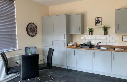 Market Place Serviced Apartments, Leek - Photo 10