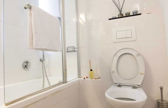 Art Apartment Near Mamila best Location 1 - Photo 16