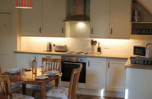 The Courtyard Suite - Photo 3