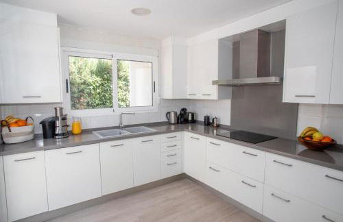 Gran Chalet con Piscina (8-10 pp) - Foto 9