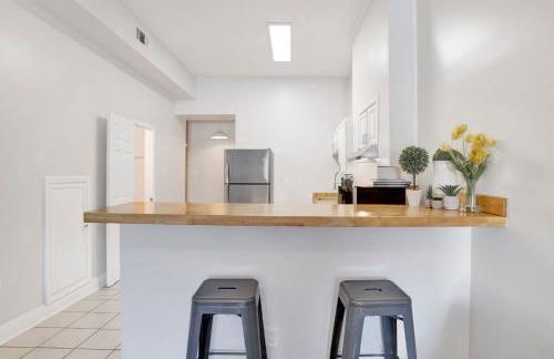 Stars on State in the Heart of Downtown - Photo 3