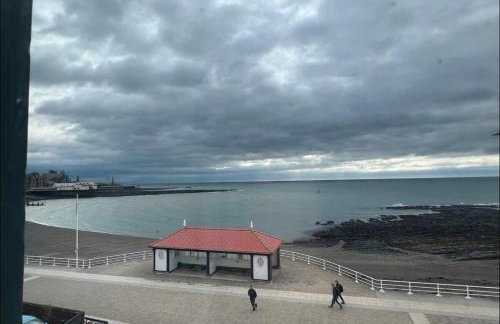 Luxury Sea View Apartment - One Bedroom - Foto 2