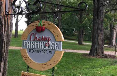 ☆Cherry Farmhouse☆60 Acres☆Central Air☆Fireplace - Foto 30