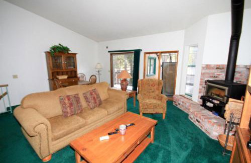 Forest Creek 3 Pet accepted - Photo 2