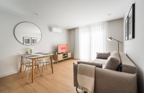 GuestReady - Aveiro stylish stay with a terrace - Photo 2