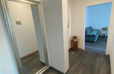 Large Central Apartment - MODERN & Fully Equipped - near fair - Foto 4