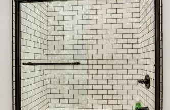 Converted Store Front Home Lets You Live Like a Local in the Heart of it All! condo - Foto 5