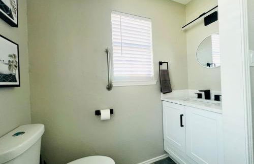 6 Bedroom Home with Pool, Centrally Located - Foto 10