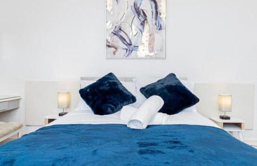 Contractor Stay above bar and restaurant - Foto 21