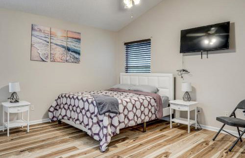 Jacksonville Family Home Near Shopping and Dining! - Photo 13