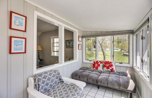 Private Pond with Beach! Family Cottage in Wareham - Foto 6