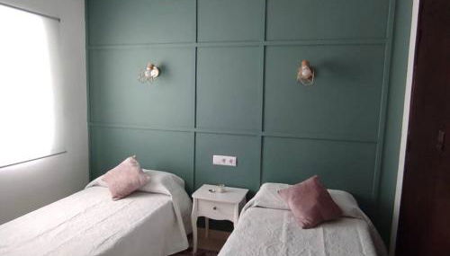 Villa con piscina a un paso de la playa - Photo 2