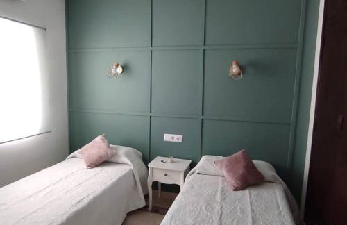 Villa con piscina a un paso de la playa - Photo 2