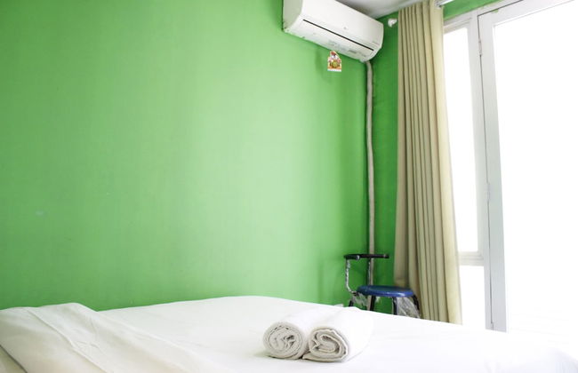 Compact Studio Room The Jarrdin Cihampelas Apartment - Photo 3