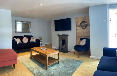 Beautiful cottage a stones throw from the beach. - Photo 30