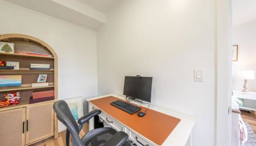 Luxury 3BR Park Slope w Office and Washer Dryer - Photo 3