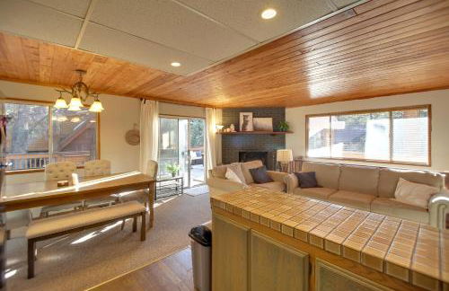 Peaceful and Idyllic Forest Cabin with Pool Table - Foto 6