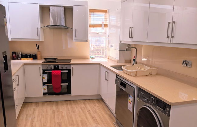 Stylish 2-bed Apartment Near Richmond Park - Foto 7