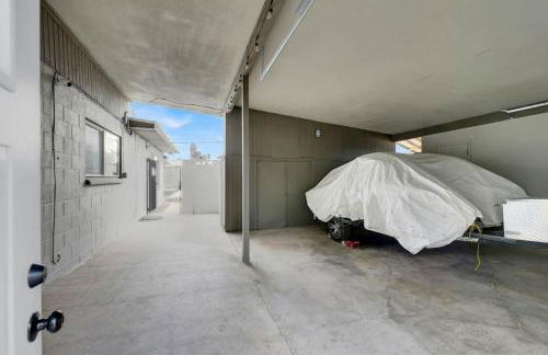 3BR Retreat with BBQ, Pool and Close to Las Vegas Fun - Foto 7