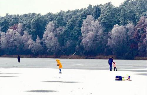 Villa Sophienschlösschen nahe Berlin - Exklusive Zeit zwischen 5 Seen mit großer Küche, gratis Sauna & 3500qm Garten - Foto 51