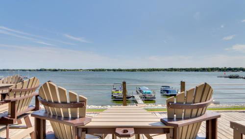 Lakefront Home with Rooftop Deck, Grill, Games! - Foto 5