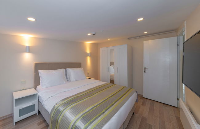 Feri Suites - Photo 7