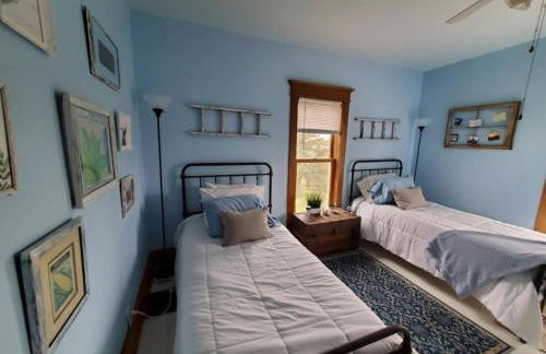 Roomy Vacation Rental for Two with a Private Bathroom near Cedar Rapids, Iowa - Foto 5