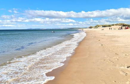 East Wing Apartment in Elgin - Foto 89