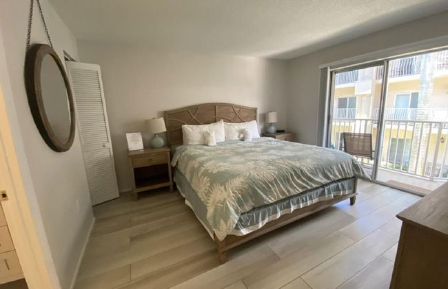 Palm Bay Club by Beachside Management - Photo 25